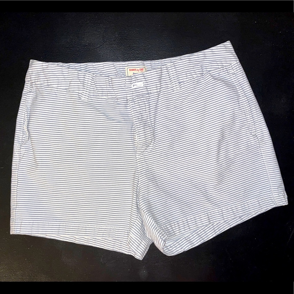 GAP Shorts 2”